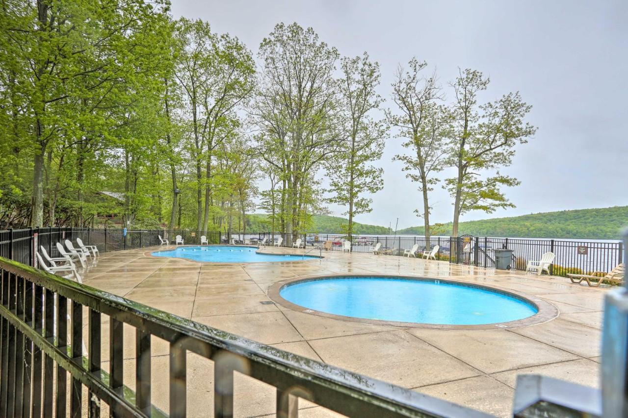 Lake Harmony Home With Hot Tub Less Than Half Mi To Ski! Exterior photo