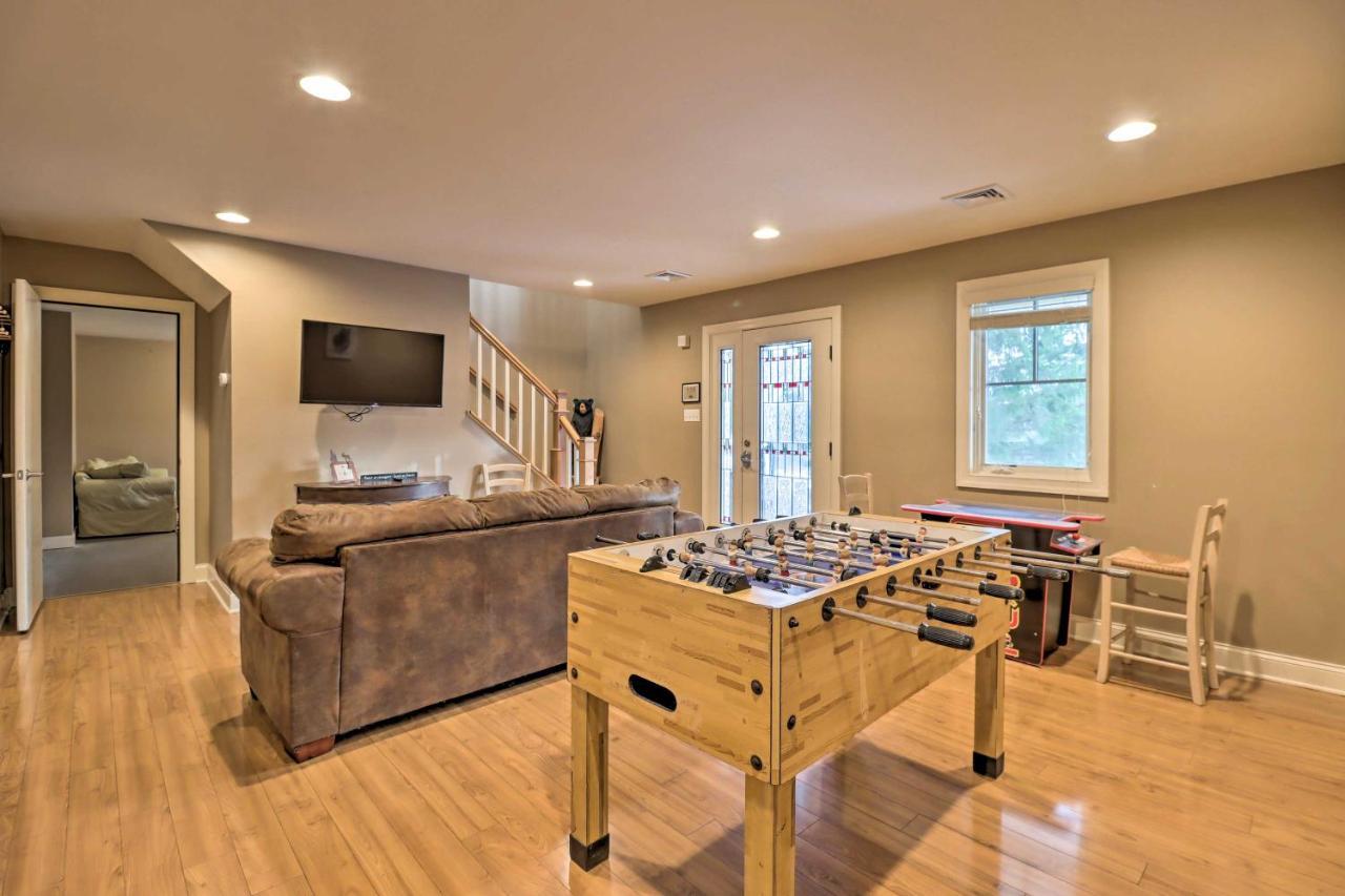 Lake Harmony Home With Hot Tub Less Than Half Mi To Ski! Exterior photo